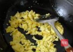 黄花炒鸡蛋的做法图解3