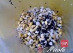 醇香五味豆浆的做法图解3