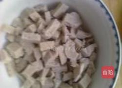 凉调面筋的做法图解1