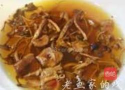 茶树菇干焖鸡的做法图解1