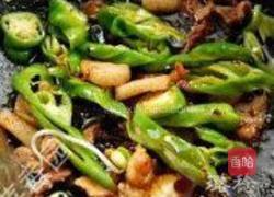 豆芽炒双菌的做法图解5