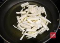 油焖茭白条的做法图解4