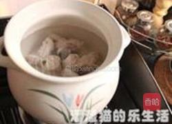 番茄莲藕排骨汤的做法图解3