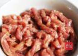 橄榄菜甜豆炒肉丝的做法图解2