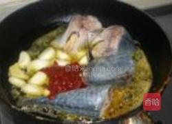 豆瓣酱烧马鲛鱼的做法图解5