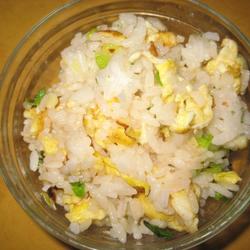蒜香蛋炒饭的做法[图]