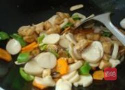 鸡丁孜然杏鲍菇的做法图解3