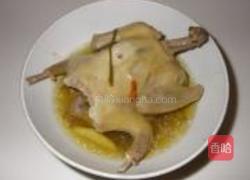 枸杞蒸乳鸽的做法图解3