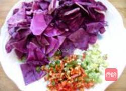菜花炒紫甘蓝的做法图解2