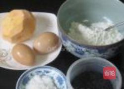 黑芝麻地瓜蛋饼的做法图解1