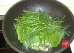 肉丝韭菜花的做法图解5