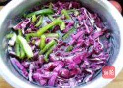 爽口紫甘蓝的做法图解2