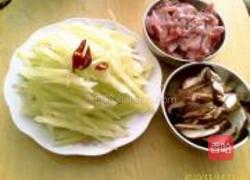 开胃莴苣瘦肉丝的做法图解2