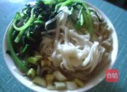 茼蒿清汤面的做法图解6