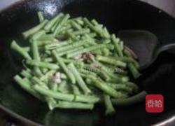 肉丝豇豆的做法图解3
