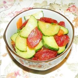 青瓜炒腊肠的做法[图]