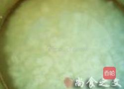 枸杞菠菜瘦肉粥的做法图解4