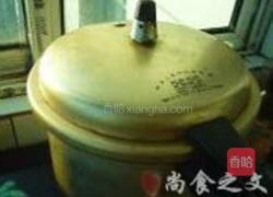 枸杞菠菜瘦肉粥的做法图解6