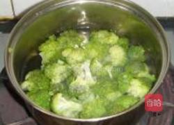 蒜蓉西兰花的做法图解1