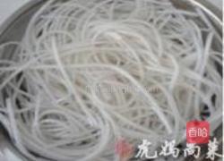 鸡丝砂锅土豆粉的做法图解4