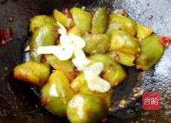 豆瓣蒜香茄子的做法图解6