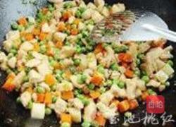 五彩鸡丁的做法图解7