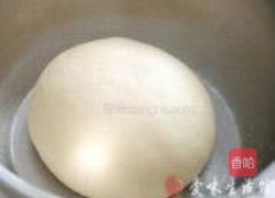 蘑菇头桑葚果酱小餐包的做法图解1