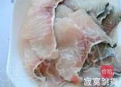 水煮鱼片的做法图解1