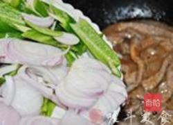 青椒洋葱炒牛柳的做法图解5