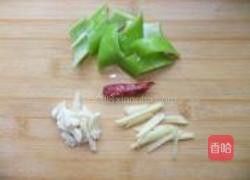 卷心菜炒鸡翅的做法图解5