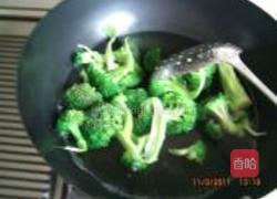 蚝油西兰花炒虾仁的做法图解7