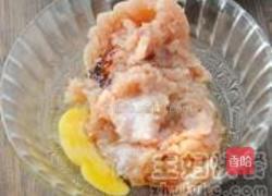 荔枝鸡球的做法图解2