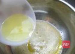 葡萄干核桃玛芬的做法图解3