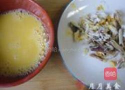 蟹肉炒鸡蛋的做法图解1