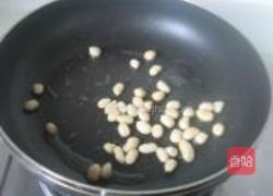 茭白花生肉丁炸酱面的做法图解6