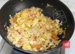 鲜虾鸡蛋炒饭的做法图解17