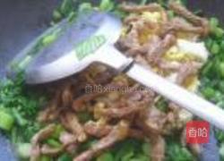 油菜肉丝双黄蛋炒饭的做法图解6