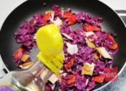 豆干炒紫甘蓝的做法图解8