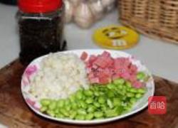 黄龙溪豆豉炒三丁的做法图解1