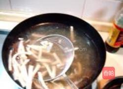 红白豆腐酸辣汤的做法图解3