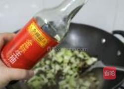 淡菜木耳烩丝瓜的做法图解7