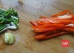 甜椒炒南瓜丝的做法图解2