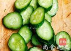 金枪鱼蔬菜沙拉的做法图解1