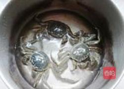 鱼露蒸蟹的做法图解2