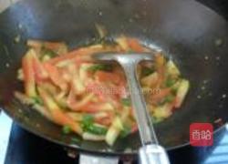 爆炒酸辣西瓜皮的做法图解4