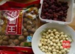 桂圆红枣炖莲子的做法图解1