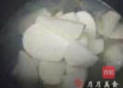 猪骨头萝卜汤的做法图解4