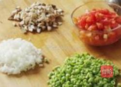 豇豆肉酱披萨的做法图解2