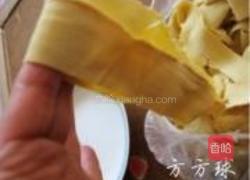 红烧肉炖干豆腐结的做法图解2