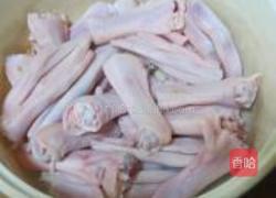 凉拌鸭掌的做法图解1